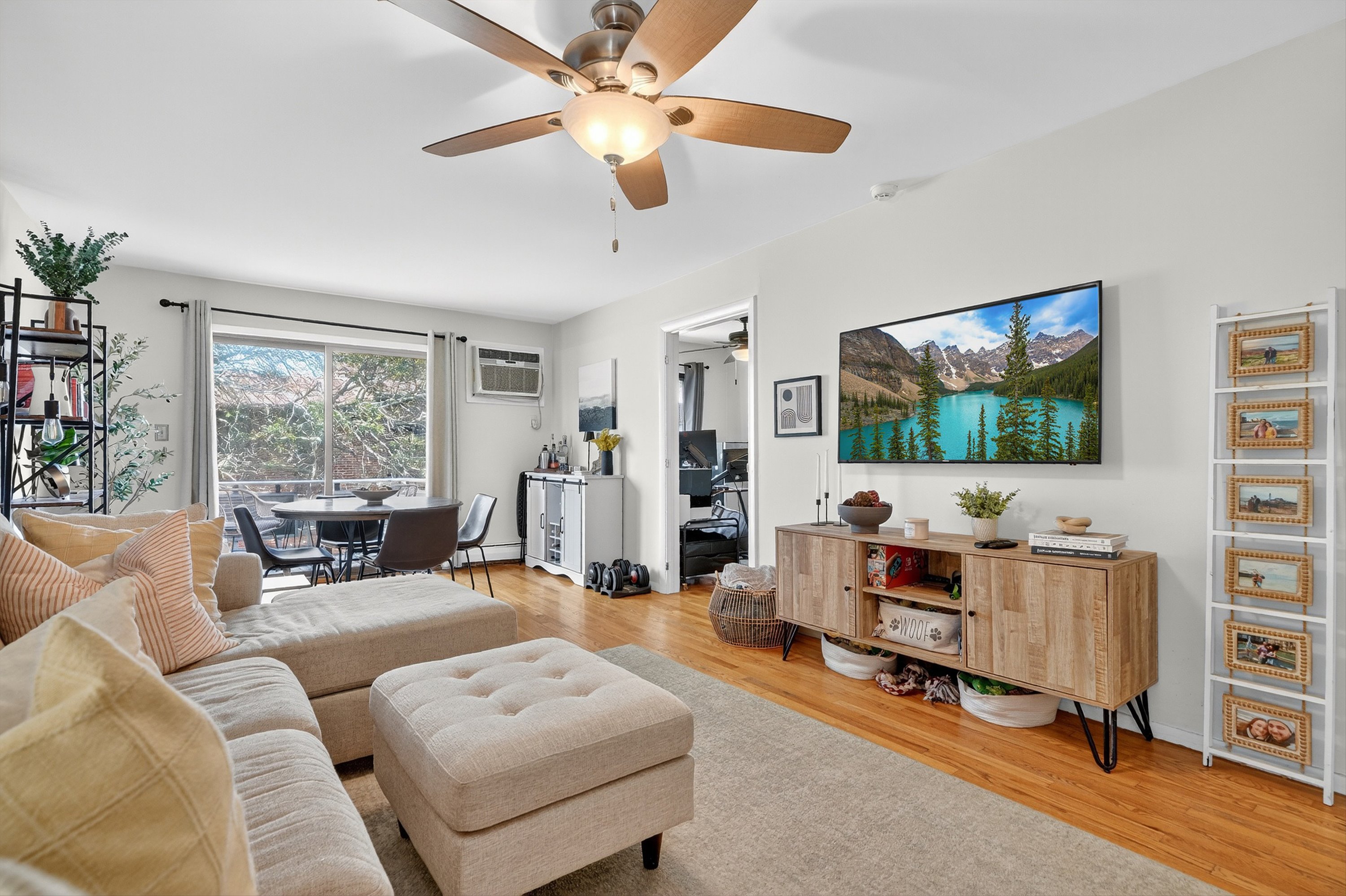 Ideal Condo Living in Pomona: 10 Charles Lane